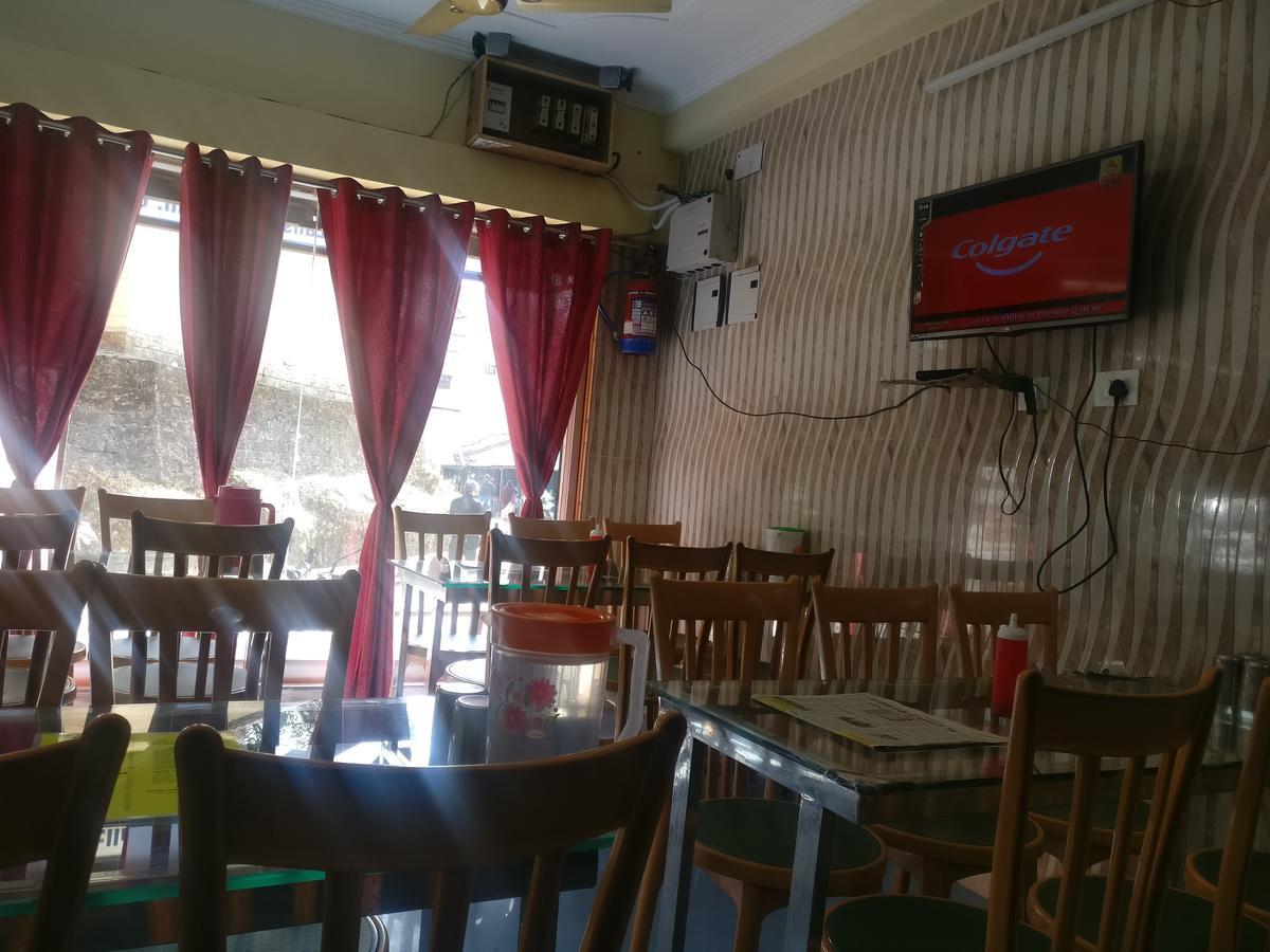 Galaxy Hotel & Restaurant Lansdowne Εξωτερικό φωτογραφία