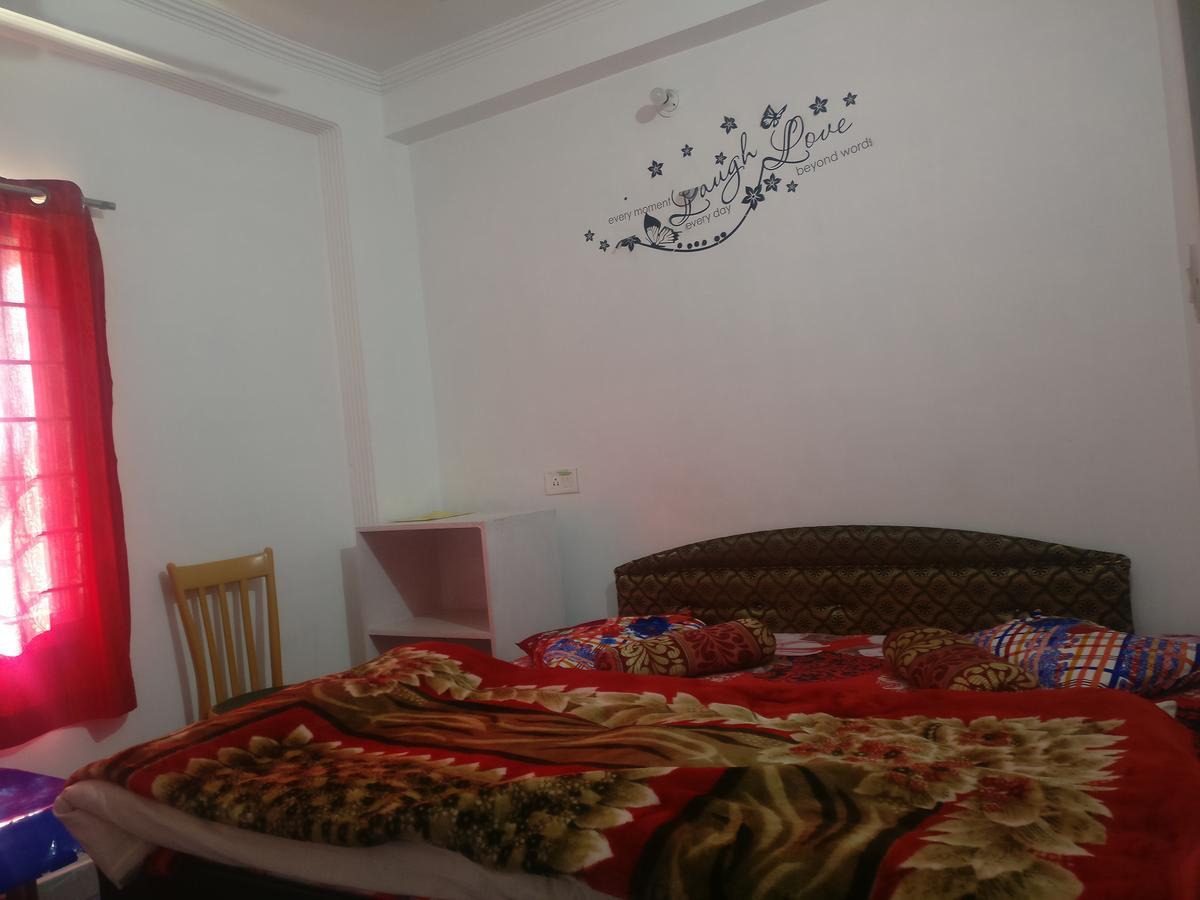 Galaxy Hotel & Restaurant Lansdowne Εξωτερικό φωτογραφία